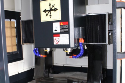 三頭精雕機(jī)操作注意事項