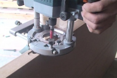 影響數(shù)控精雕機精度的幾個因素